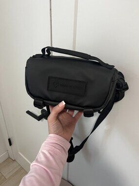 WANDRD Rogue Sling 3L Black Camera Sling Bag